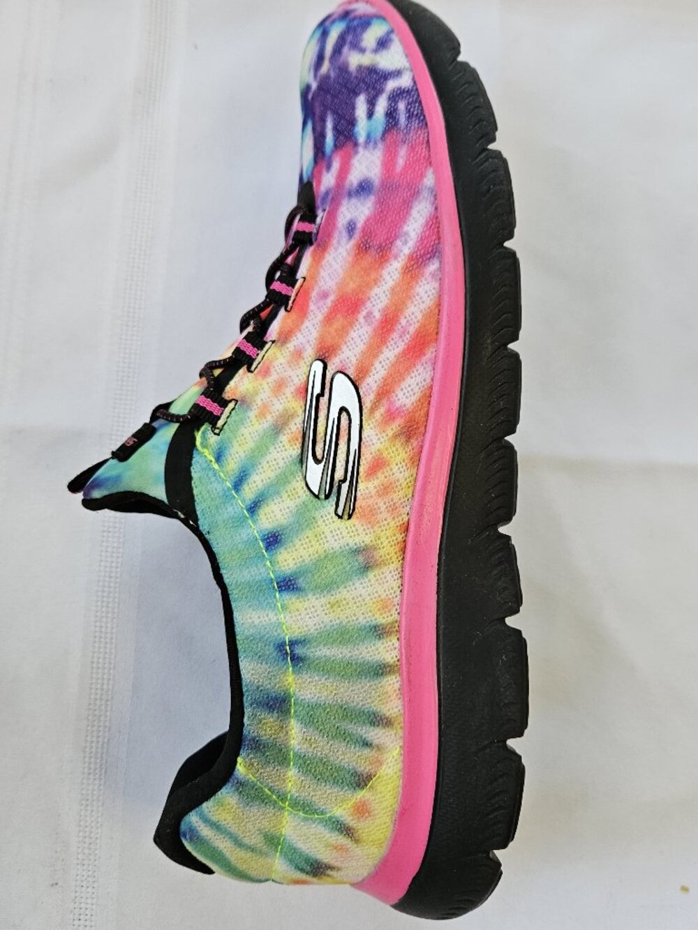 SKECHERS multicolored Tie-Died Groovy Women's Slip-0n Athletic Shoes Size 10 - Picture 5 of 6